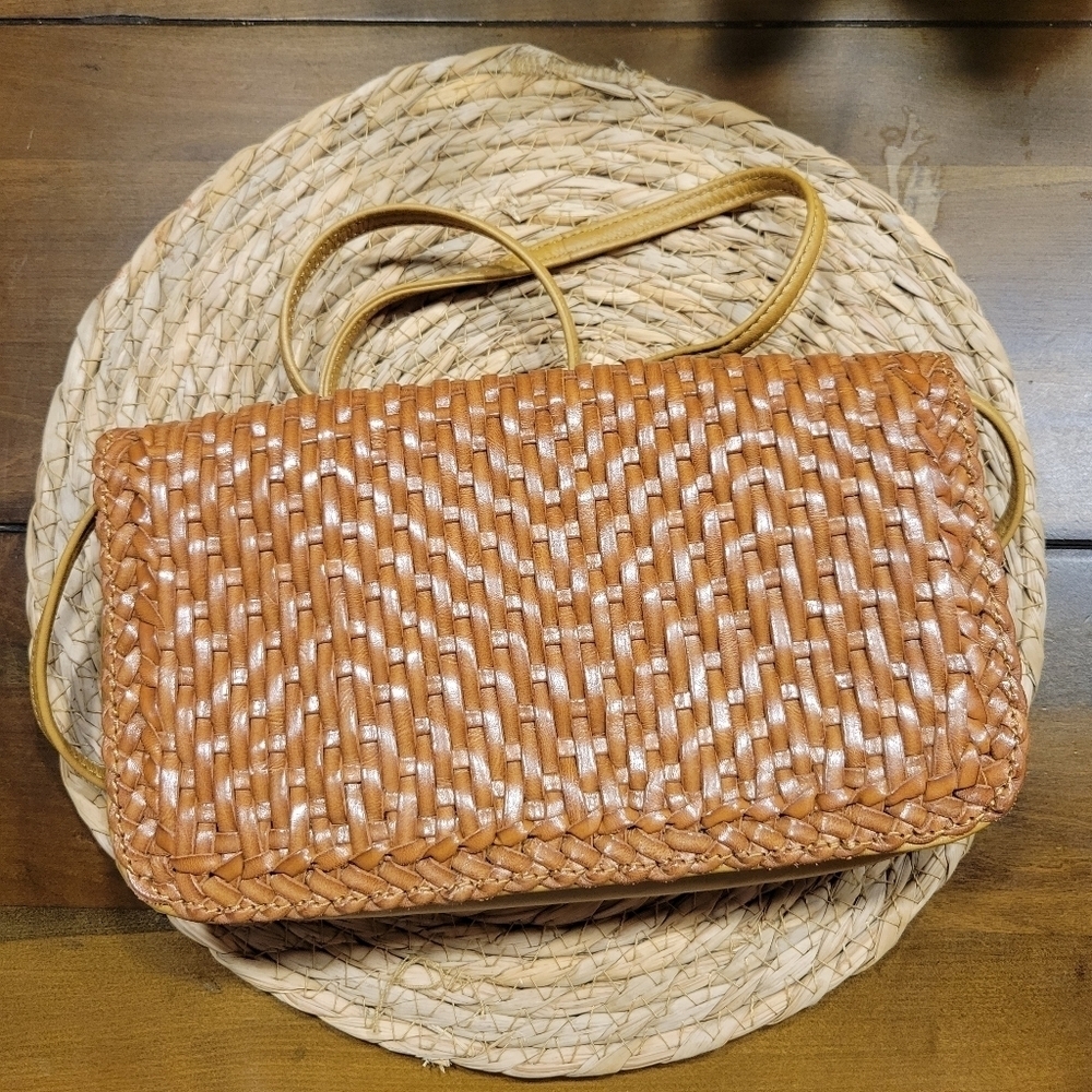 DE VECCHI BY HAMILTON HODGE CONVERTIBLE CROSSBODY CLUTCH BAG WOVEN LEATHER